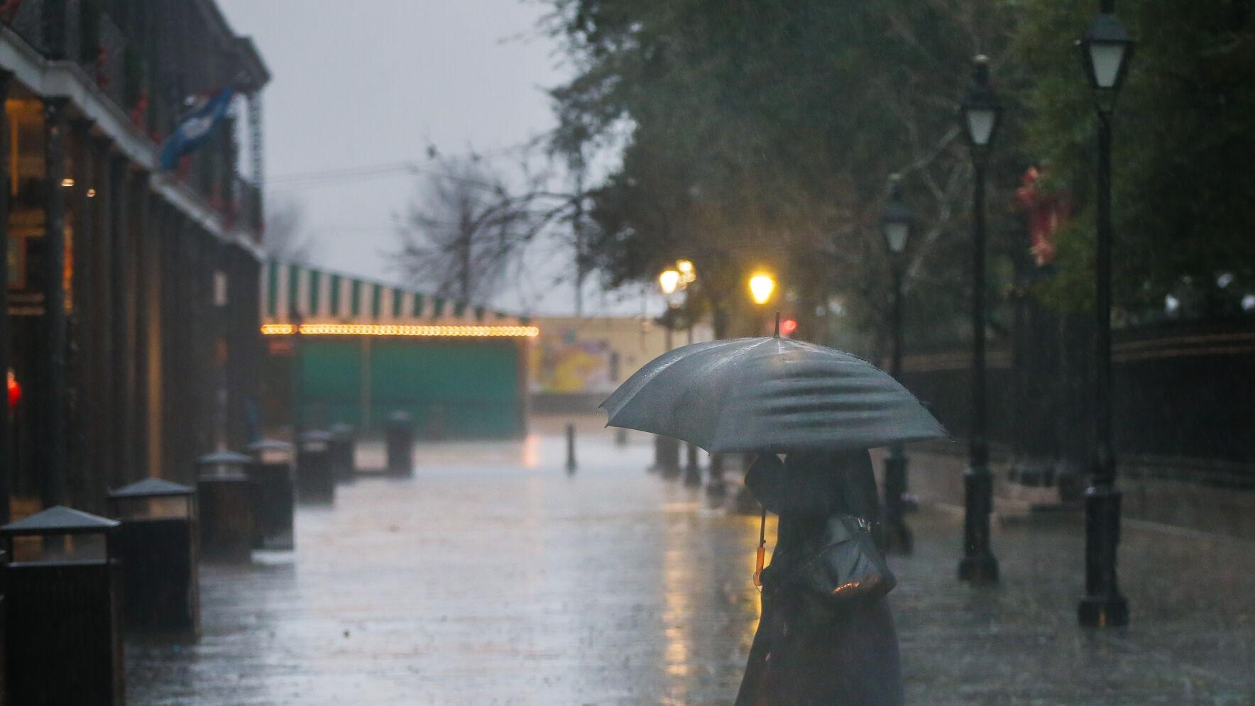 Second round of storms headed to New Orleans with higher risk of tornadoes, high winds